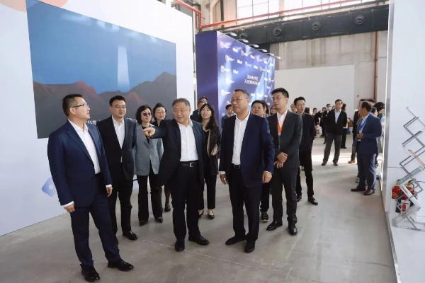 2024102401 2024102401